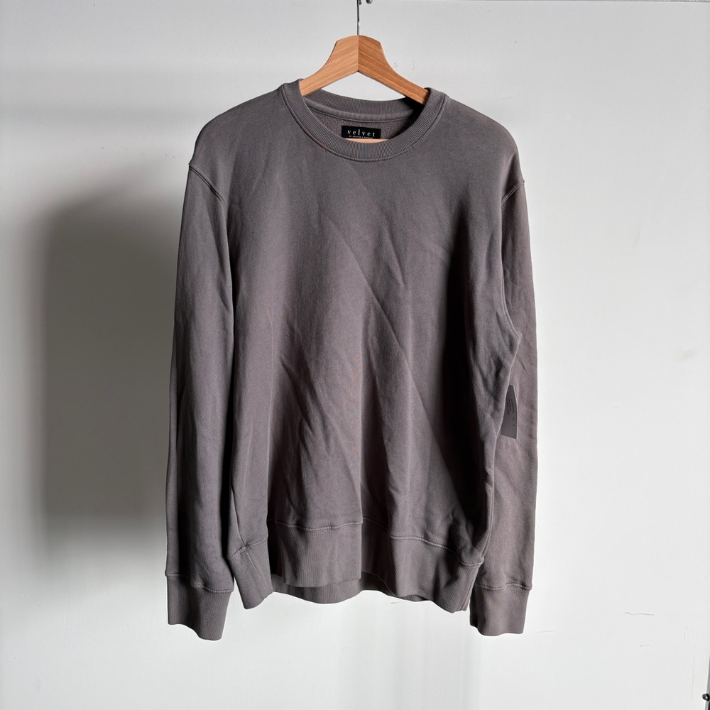 $159 NWT Velvet by Graham & Spencer Mens “Roman” Sweatshirt in Granite Sz Medium